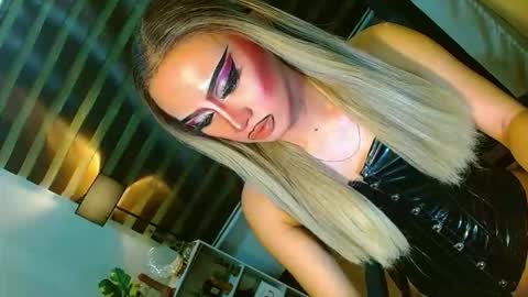 miss yasii online show from May 29, 2026, 2:59 pm