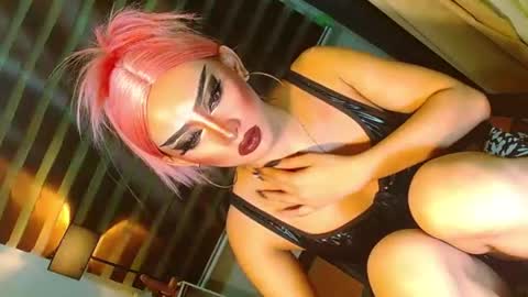 miss yasii online show from June 22, 2026, 3:42 pm