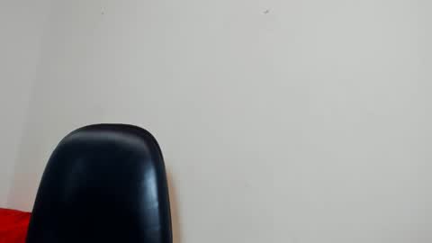 Yasemin online show from January 8, 2026, 11:01 am