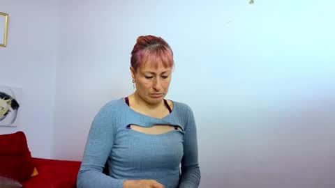 Yasemin online show from February 5, 2026, 10:31 am