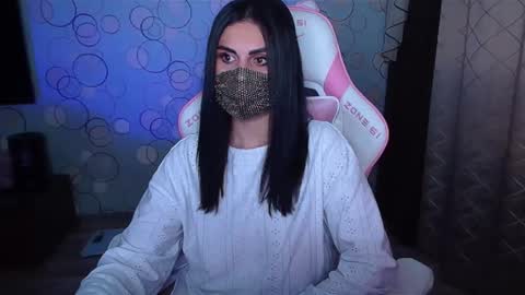 yasmina online show from September 18, 2025, 3:41 am