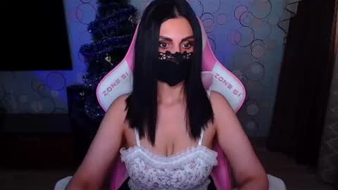 yasmina online show from January 12, 2026, 7:13 am