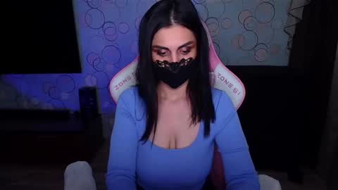 yasmina online show from February 16, 2026, 7:26 am