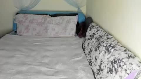 Yasmina online show from June 12, 2026, 1:48 am