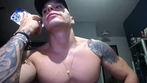 Snapshot of yatho_ chatting on October 1, 2025, 1:33 am yahto online show from October 1, 2025, 1:33 am