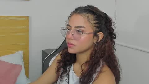 yaya23x online show from January 15, 2025, 12:04 pm