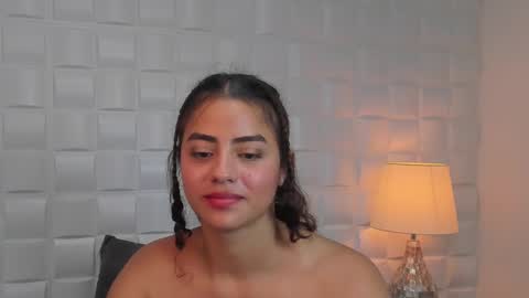yaya23x online show from March 8, 2025, 5:33 pm