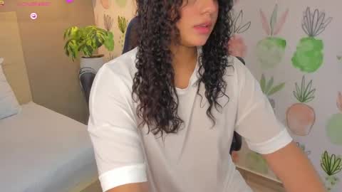 yaya23x online show from October 1, 2025, 2:12 pm