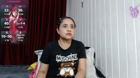 yaya____ online show from May 10, 2026, 8:03 pm