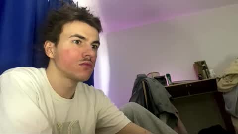 yayay333 online show from February 9, 2026, 1:04 pm