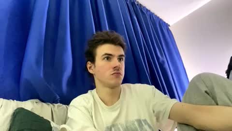 yayay333 online show from March 14, 2026, 3:34 am