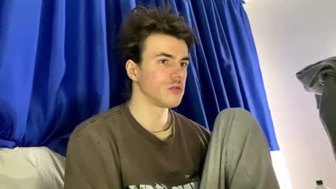 yayay333 online show from March 19, 2026, 5:44 am