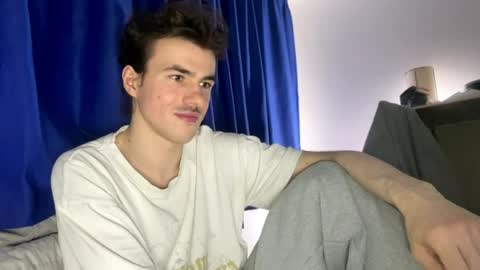 yayay333 online show from March 29, 2026, 6:41 pm