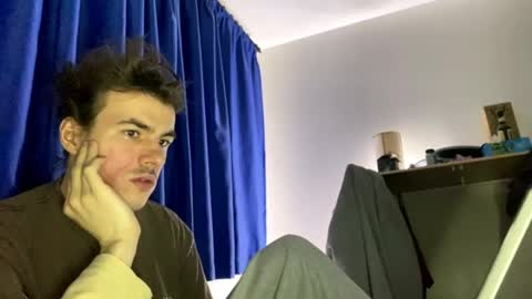 yayay333 online show from April 13, 2026, 12:16 am