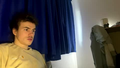 yayay333 online show from April 16, 2026, 5:58 pm