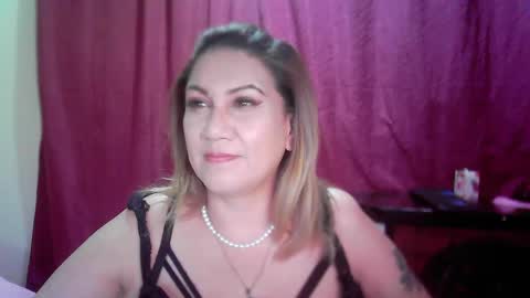 yayita online show from February 21, 2025, 11:43 pm