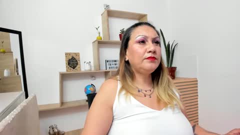 Snapshot of yayita_mature chatting on October 6, 2025, 1:19 pm yayita online show from October 6, 2025, 1:19 pm