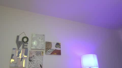 yayoi_cresp18 online show from February 12, 2025, 2:32 pm