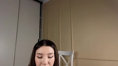 Jenny online show from October 1, 2025, 1:17 pm