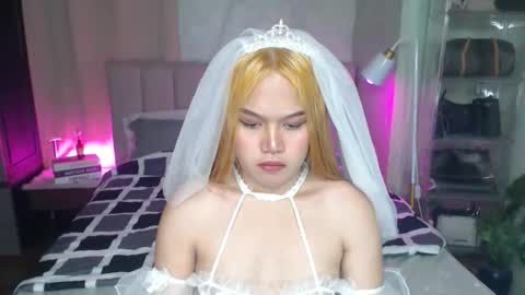 Snapshot of yazmin_shines chatting on September 21, 2025, 4:25 am Yazzi online show from September 21, 2025, 4:25 am