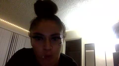 yazminunique online show from August 7, 2026, 3:52 am