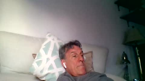 Snapshot of yeah_baby6988 chatting on April 8, 2026, 2:00 am yeah_baby6988 online show from April 8, 2026, 2:00 am