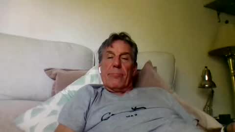 Snapshot of yeah_baby6988 chatting on April 15, 2026, 11:38 pm yeah_baby6988 online show from April 15, 2026, 11:38 pm