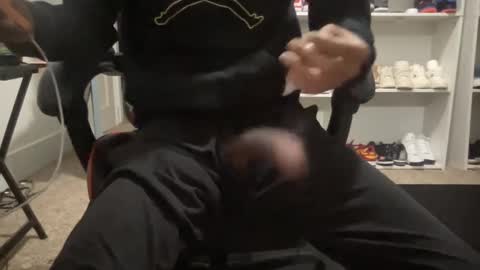 Snapshot of yeahitsrell2 chatting on February 20, 2025, 10:59 am Yeahitsrell online show from February 20, 2025, 10:59 am