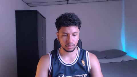 Snapshot of yeff_stone chatting on September 25, 2025, 12:47 am yeff online show from September 25, 2025, 12:47 am