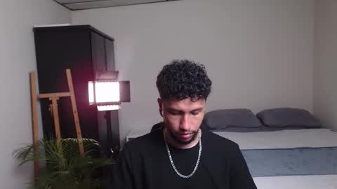 yeff online show from February 12, 2026, 11:33 pm