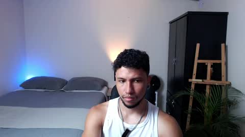 Snapshot of yeff_stone chatting on May 11, 2026, 4:26 pm yeff online show from May 11, 2026, 4:26 pm