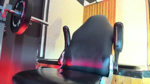 Yeidonn online show from June 25, 2026, 4:56 am