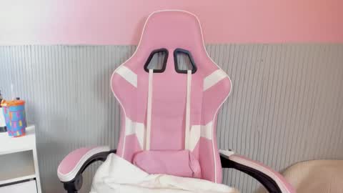 yeika_foxy online show from March 3, 2026, 11:27 am