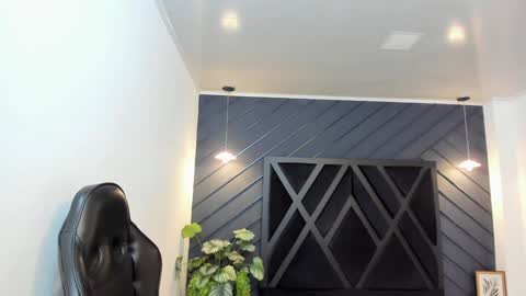 YEIKO ROMERO online show from January 2, 2025, 11:06 pm