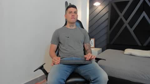 YEIKO ROMERO online show from January 10, 2025, 11:18 pm