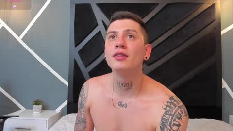 YEIKO ROMERO online show from January 22, 2025, 11:43 pm