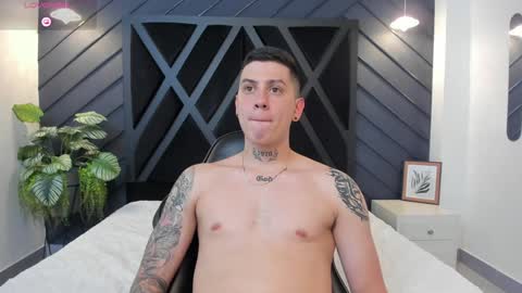 YEIKO ROMERO online show from January 27, 2025, 9:22 pm