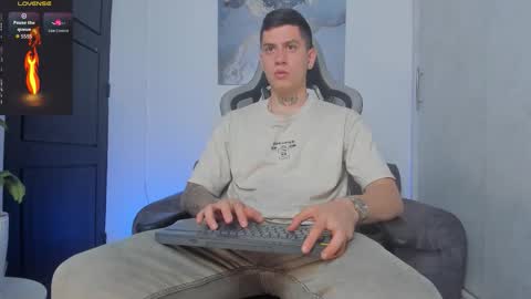 YEIKO ROMERO online show from October 8, 2025, 2:25 pm