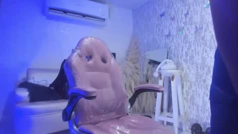 YEISON online show from December 21, 2025, 7:21 pm