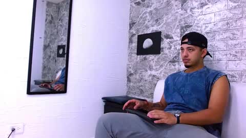 Snapshot of yeisonbrown chatting on November 2, 2025, 11:01 am Yeison online show from November 2, 2025, 11:01 am