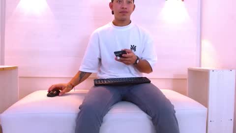 Snapshot of yeisonbrown chatting on November 13, 2025, 11:20 am Yeison online show from November 13, 2025, 11:20 am