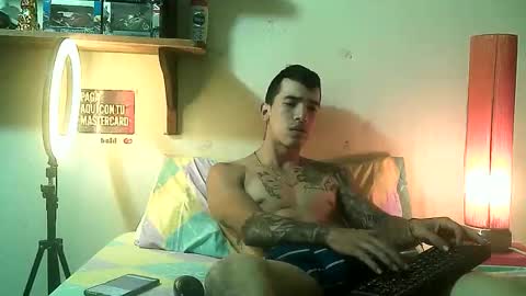 yeisoncastellanos1999 online show from May 22, 2026, 12:33 pm