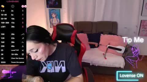 Snapshot of yeliana_sexy chatting on September 17, 2025, 7:10 am Valery  online show from September 17, 2025, 7:10 am