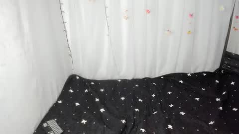 YELINA online show from March 26, 2026, 10:15 pm