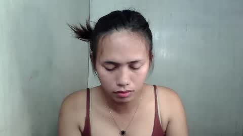 yella_xx69 online show from September 14, 2025, 12:59 pm