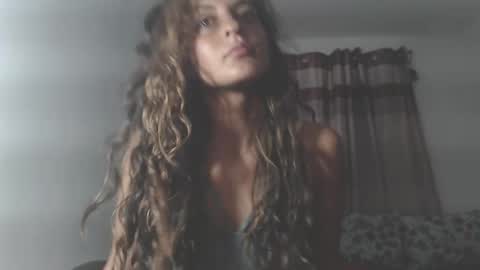 Snapshot of yemaya_28 chatting on April 6, 2026, 3:59 am Yemaya 28 online show from April 6, 2026, 3:59 am