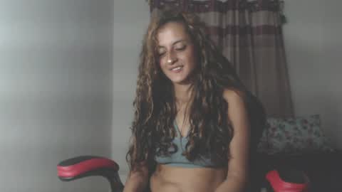 Snapshot of yemaya_28 chatting on April 6, 2026, 4:46 am Yemaya 28 online show from April 6, 2026, 4:46 am