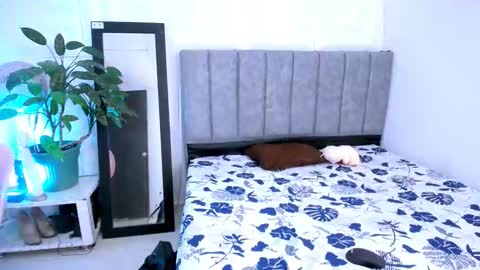 Snapshot of yemfairymcry chatting on September 20, 2025, 12:06 pm YEM online show from September 20, 2025, 12:06 pm