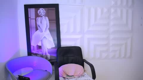 Snapshot of yemfairymcry chatting on September 25, 2025, 3:27 pm YEM online show from September 25, 2025, 3:27 pm