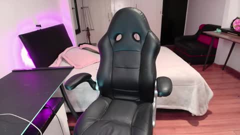 Snapshot of yesie_hot2 chatting on September 23, 2025, 1:41 am yesie_hot2 online show from September 23, 2025, 1:41 am